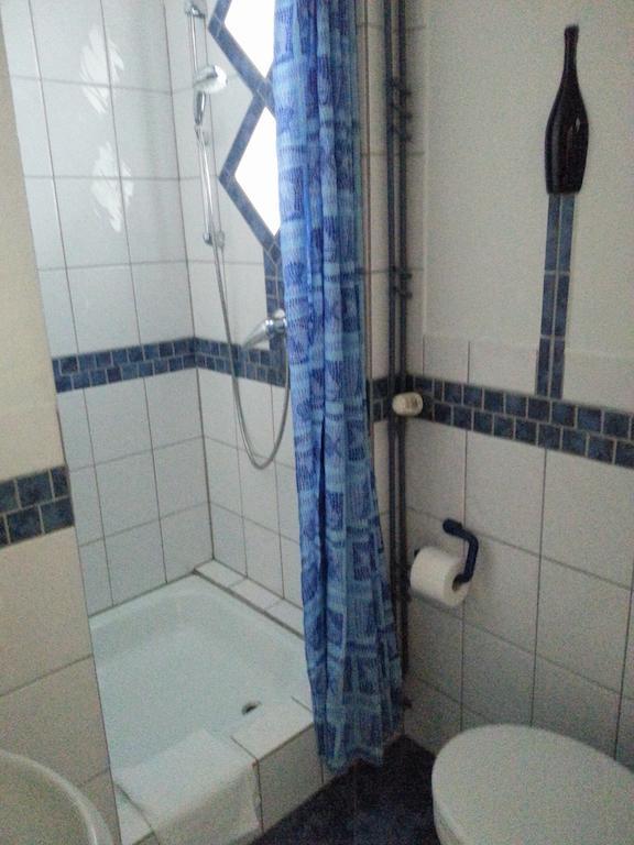 Alte Rathausschaenke - Hotel Garni Hannoversch Münden Szoba fotó